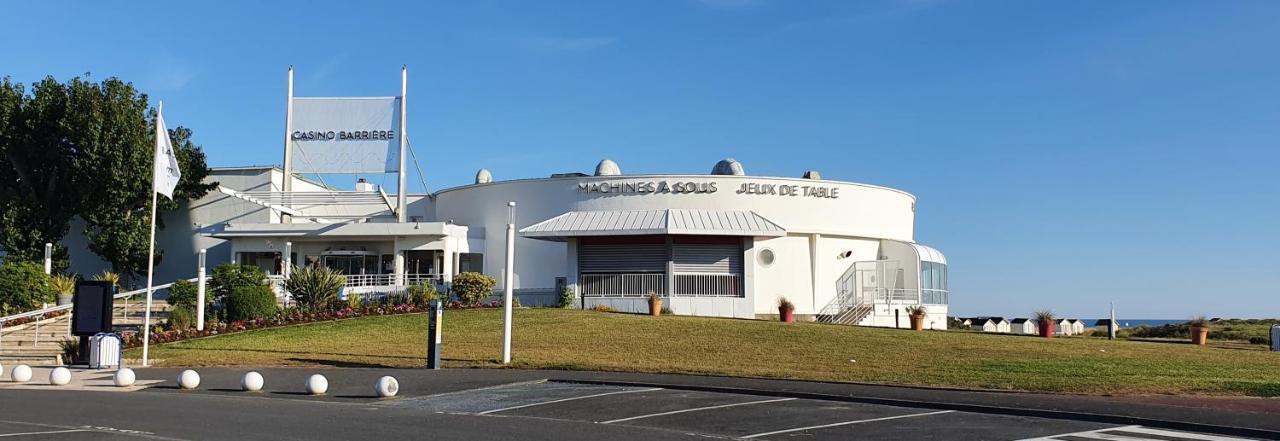 Residence Le Semaphore Ouistreham Exterior foto